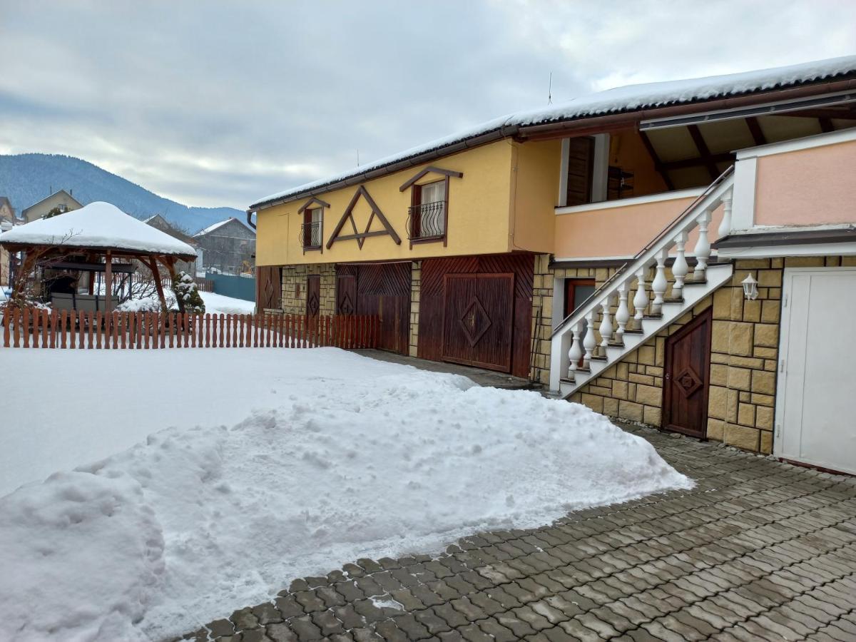 Apartman Elegant Bešeňová Exterior foto